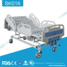 SK016 cómodos muebles de hospital ajustable 3 manivela médica cama de cuidado manual